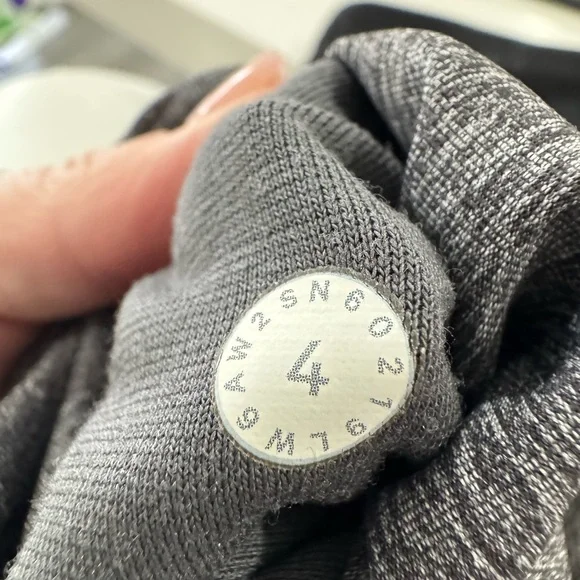 Lululemon Align Cropped Leggings Size 4 - Picture 3 of 5